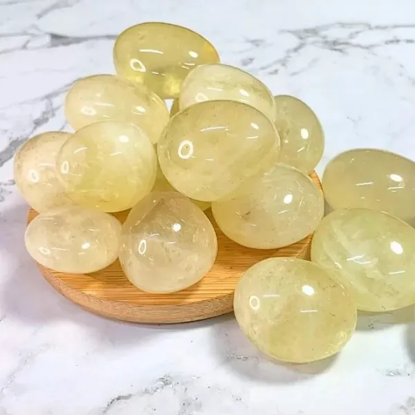 天然黃水晶滾石